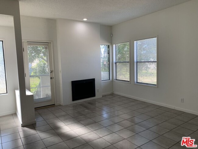 Photo - 3675 Keystone Av