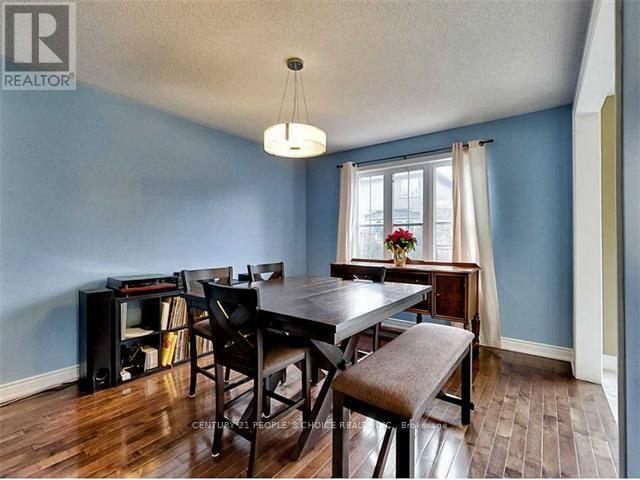 Photo - 45 Montreal Cir