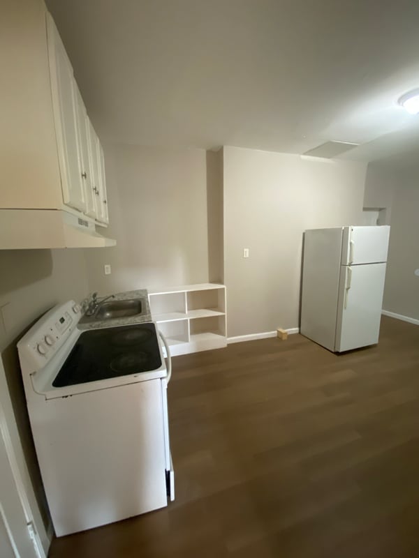 Photo - 445 Albany Ave Unidad A3