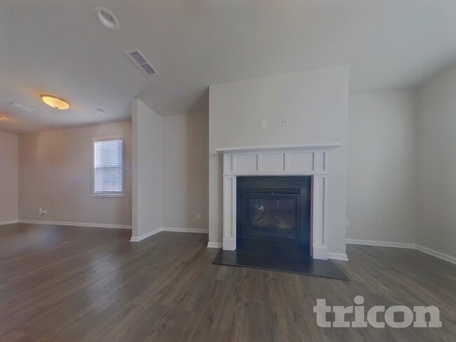 Photo - 2241 Westside Dr