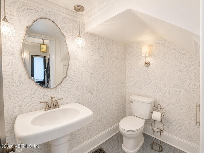 Photo - 1544 N Laura St