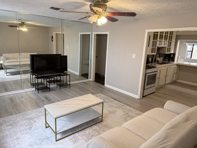 Photo - 7418 Oscar Dr