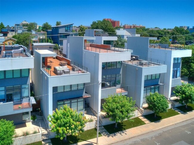 Photo - Luxury Modern Contemporary 3 Bedroom 3.5 Bathroom Home in "SOSA" District/ Downtown OKC