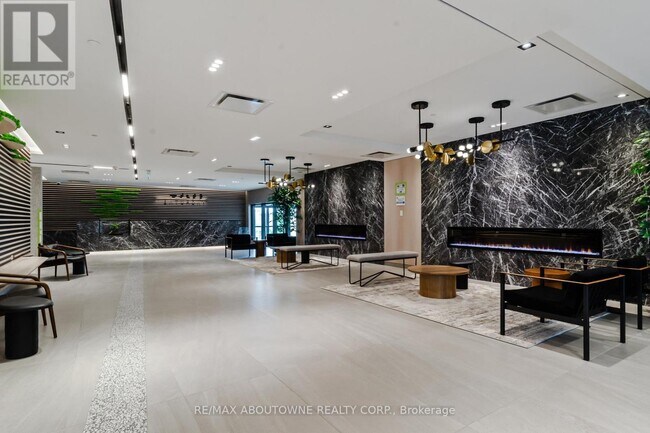 Photo - 50 George Butchart Dr Unité 814