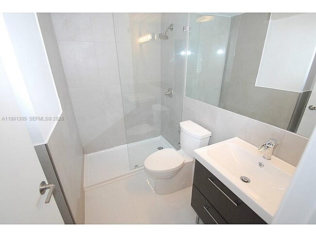 Photo - 1255 Pennsylvania Ave Unidad 102