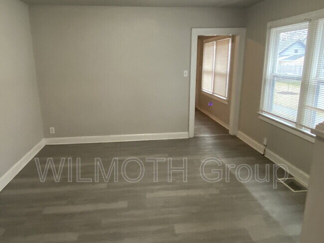 Photo - 1335 N Ewing St