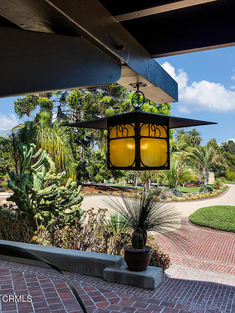 Photo - 195 S Grand Ave