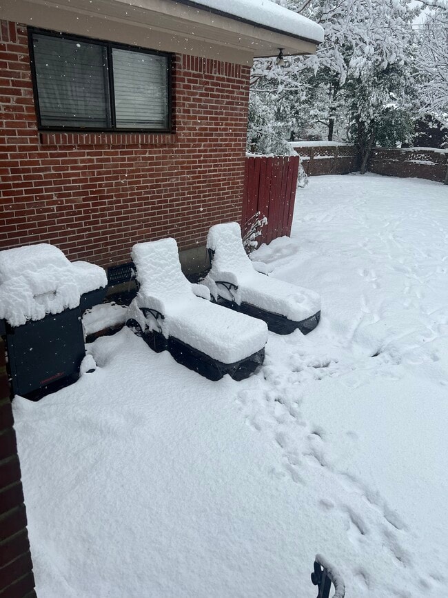 Photo - 2464 Monroe Ave