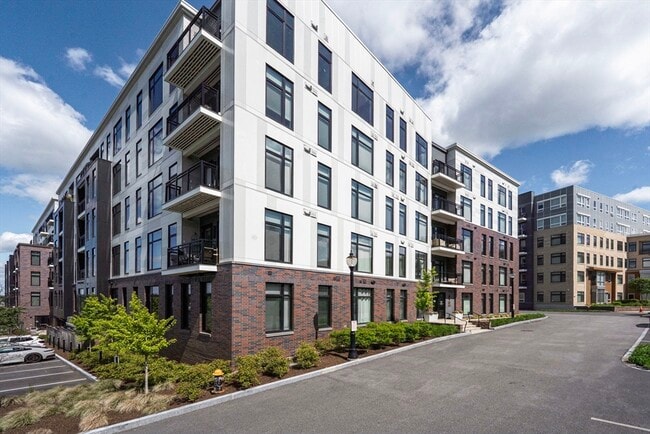 Building Photo - 191 Washington St Unit 524