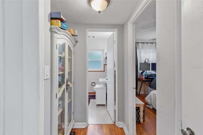 Photo - 711 Wilkinson St