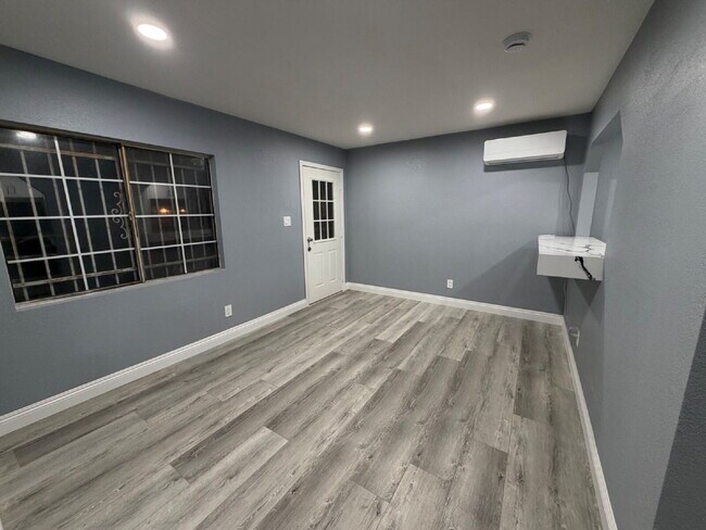 Photo - 100% NEWLY REMODELED - MUST SEE - WON'T LAST _   Only 4 miles from USC and 6 miles from DTLA