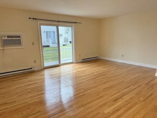 Photo - 18 Triangle St Unidad C1