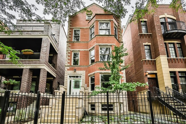 Building Photo - 3230 N Seminary Ave Unit 1