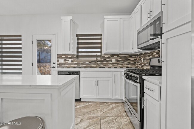 Photo - 6315 Escondido Dr