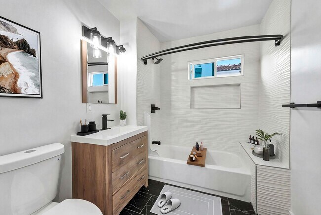 Photo - 5642 Lexington Ave Unit #5