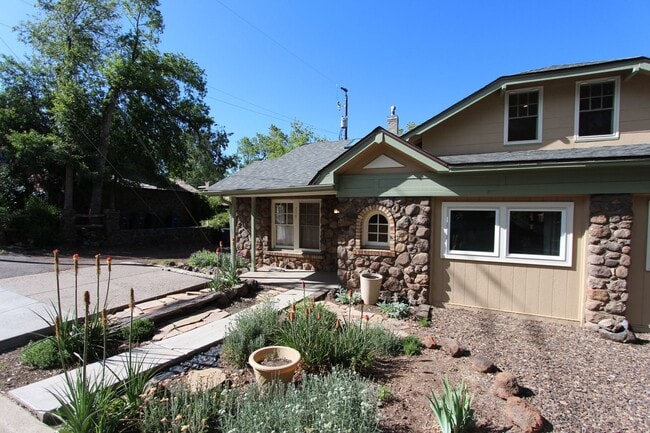 Photo - Charming 3BR Home Downtown | Hardwood Floors + In-Unit Washer/Dryer