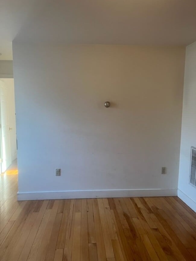 215 Taylor St