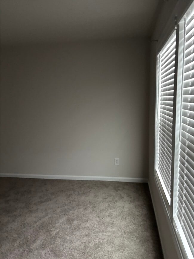 Photo - 1057 Field Strip Rd