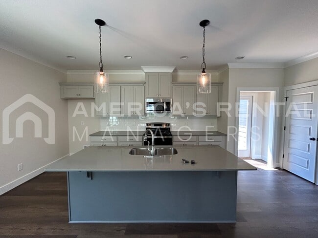 Photo - Home for Rent in Bessemer, AL!!! Available to View Now!!!