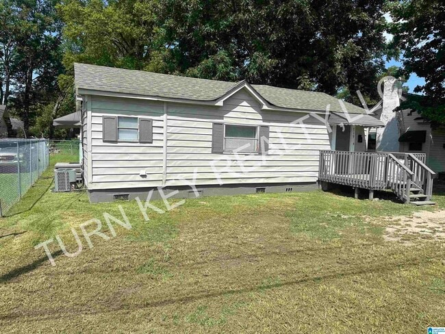 Building Photo - 719 16th St N Rental