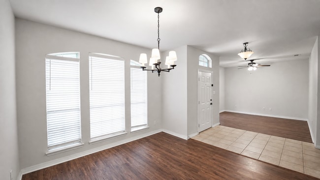 Photo - 2310 Summer Brook Dr