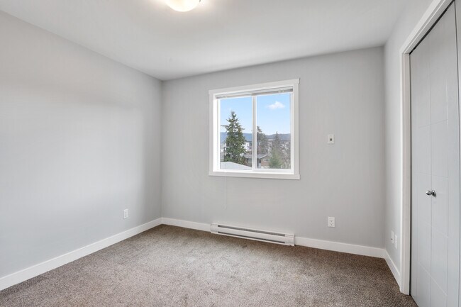 Photo - Summitview Apartments