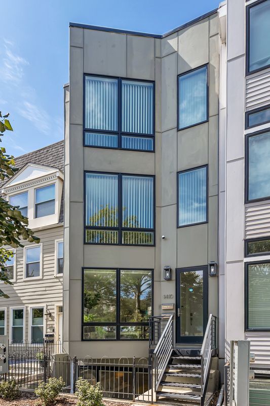 Building Photo - 1410 Montello Ave NE Rental