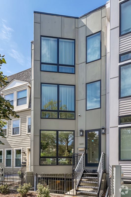 Building Photo - 1410 Montello Ave NE Rental