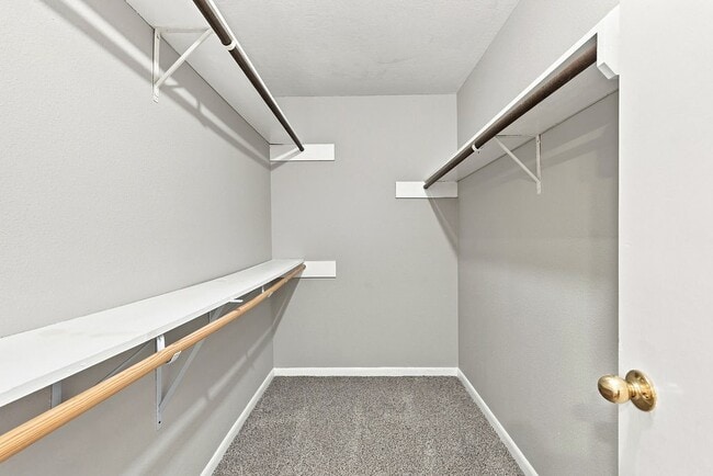 Building Photo - 15706 Cavendish Dr