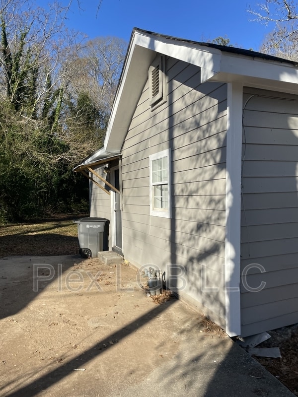 Photo - 120 Burr St