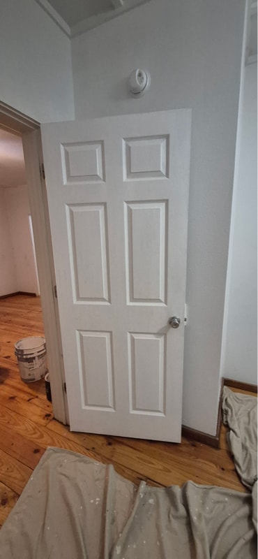 Photo - 320 W College St