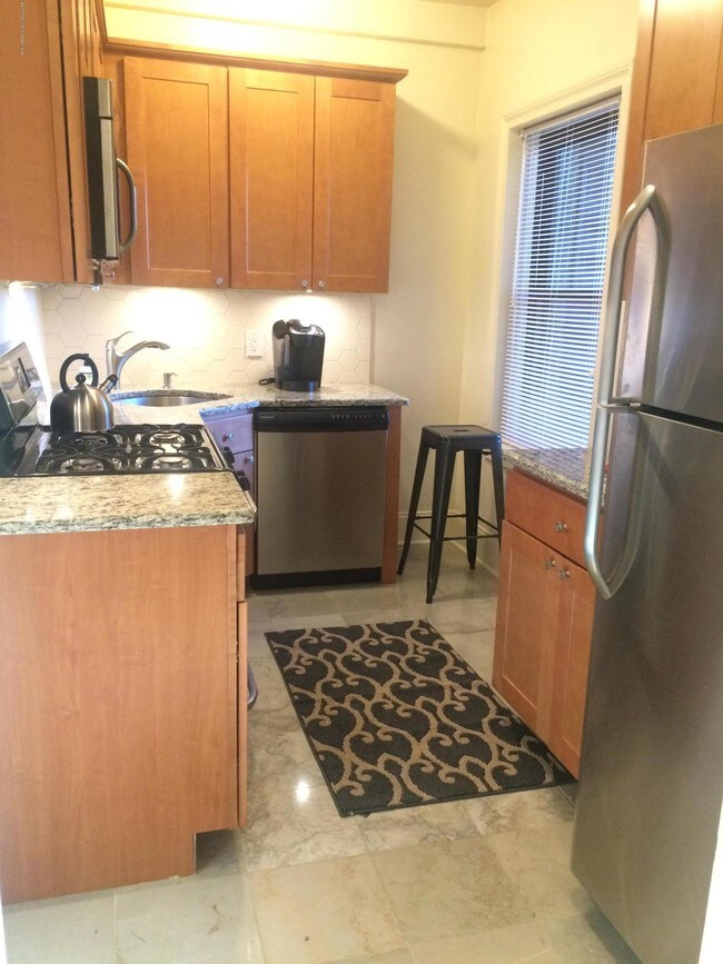 1700 Webb St Unit 3G