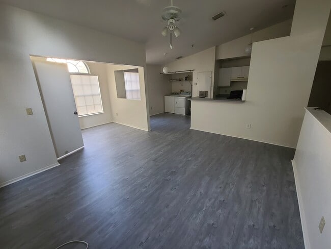 Photo - 1613 Columbia Arms Cir Unit 244