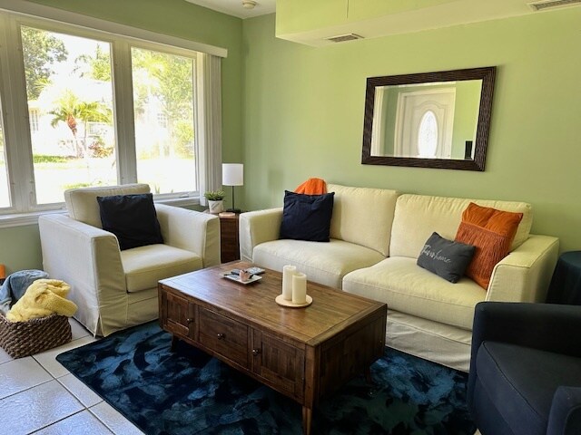 Photo - 419 Durrance St