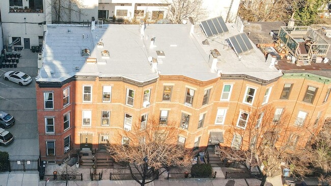 Building Photo - 269 6th St Unit 2