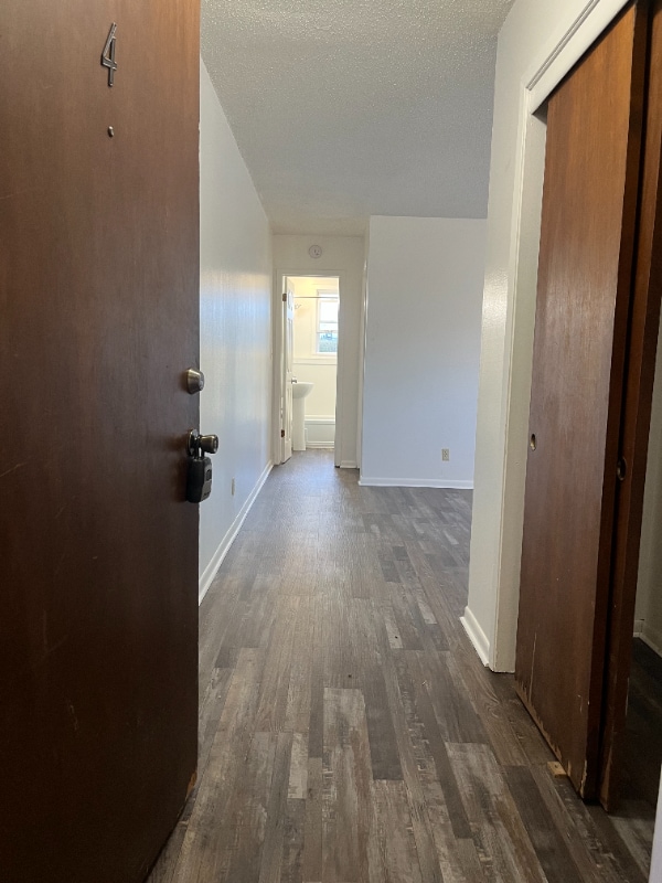Building Photo - 1624 NW 5th St Rental