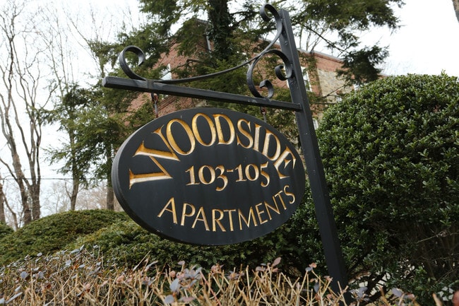 Woodside Court Apartments