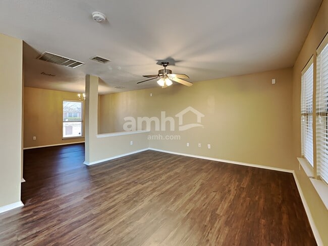 Photo - 2909 Kimbrough Ln
