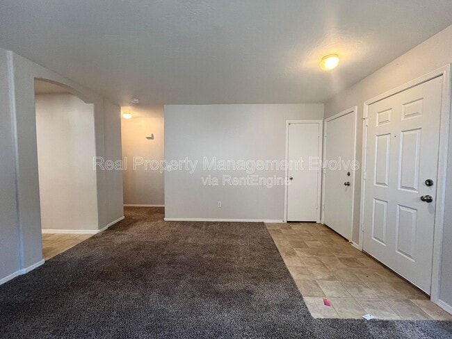 Photo - 14751 W Redfield Rd