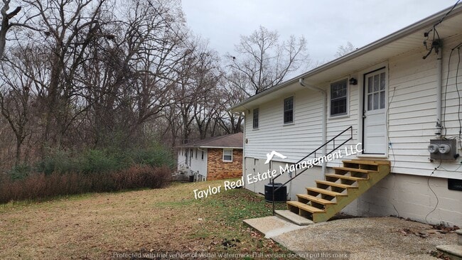 Photo - 109 Doris Ln