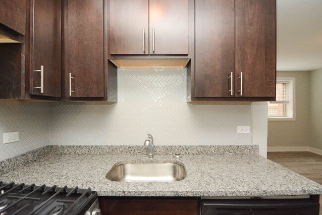 Photo - 525 W Surf St Unidad A03W