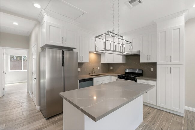 Photo - 10508 Mattock Ave Unit A