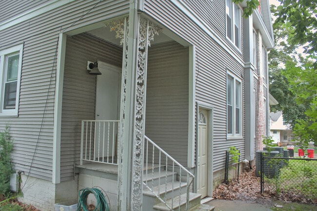 Photo - 311 W Columbia Ave Unit Apt 1