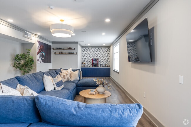 Lounge - Jefferson Place Apartments