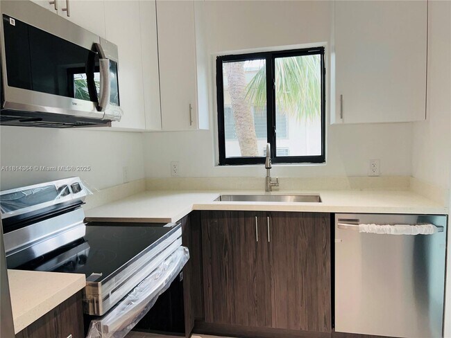 Photo - 1155 102nd St Unit 9