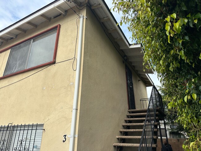 Photo - 3635 W 110th St Unidad 3635 W. 110th Street,  #3