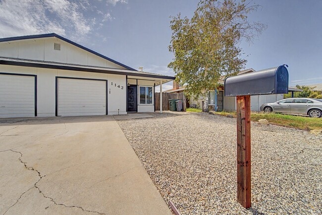 Building Photo - 1142 Nadene Dr