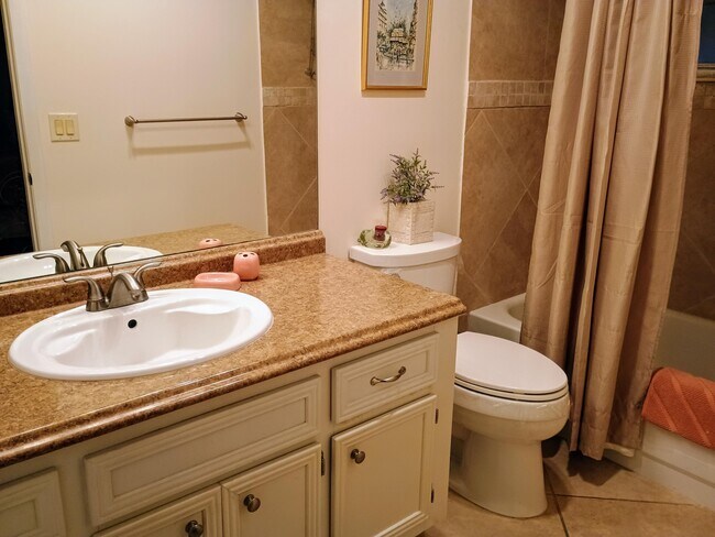 Photo - 14716 Canalview Dr Unit D