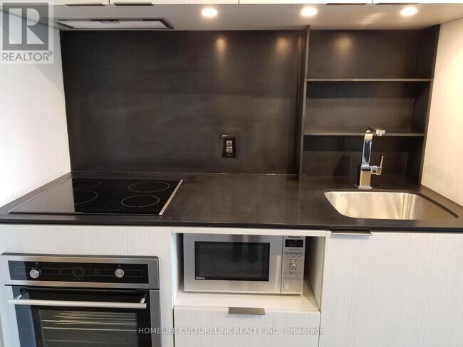 Photo - 77 Shuter St Unité 523