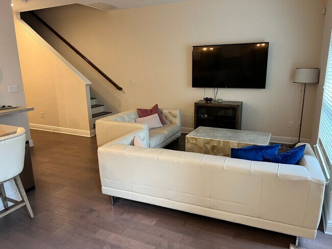 Photo - 115 N Arrawana Ave Unit 115 N Arrawana Ave #7